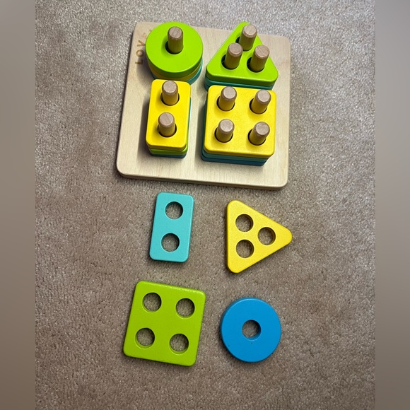 Set of 2 Lovevery Puzzles - Sort and Stack and Geo Puzzle - Picture 3 of 5